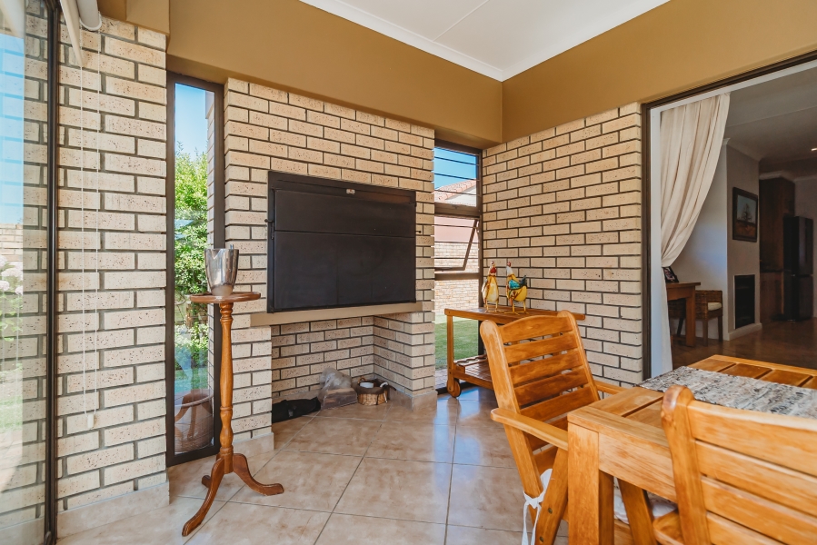 3 Bedroom Property for Sale in Heather Park Western Cape